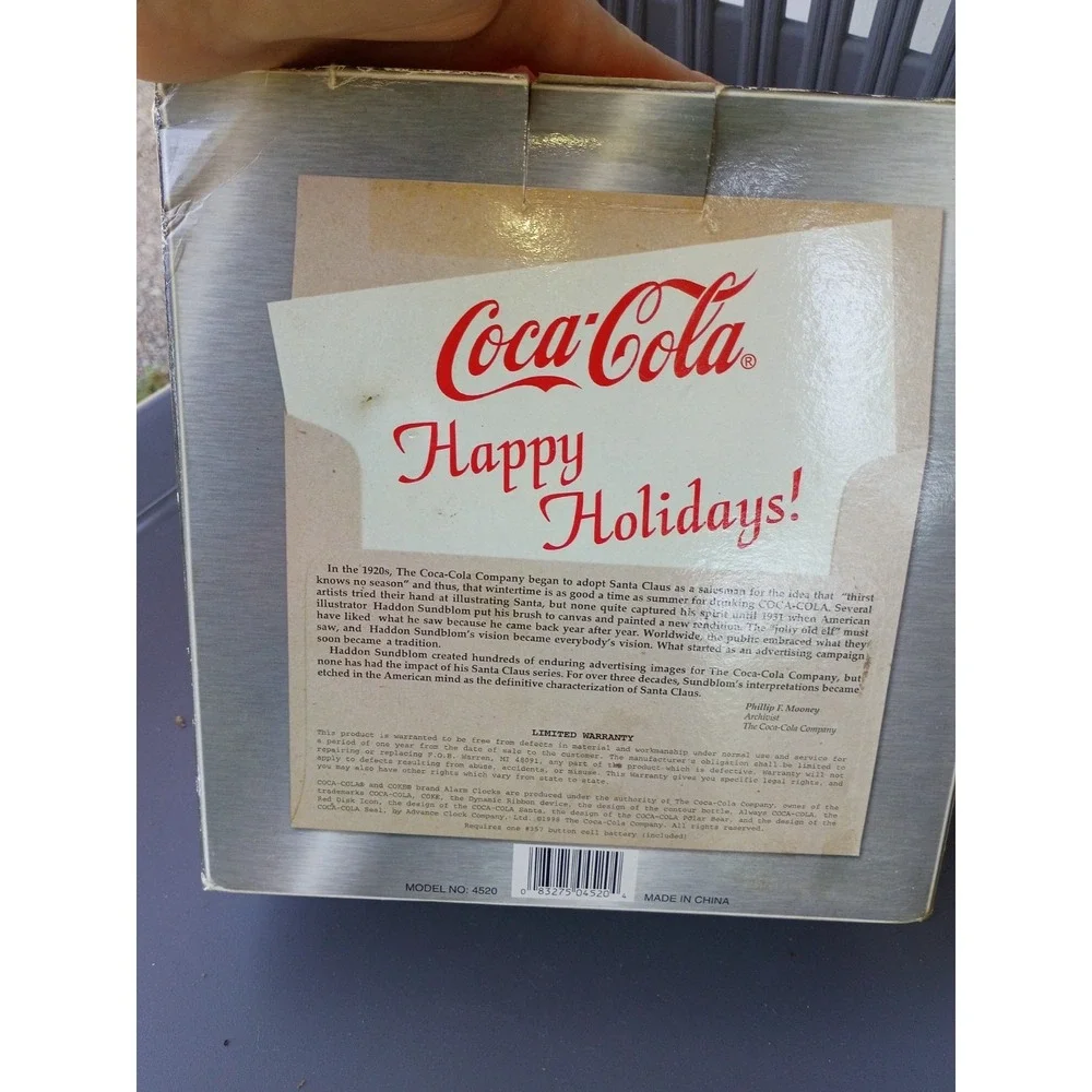 Coco Cola Christmas Refreshing Santa Figurine With Clock 1998 #4520‎